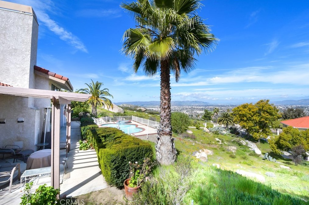 27735 Pachea Trl, Hemet CA  92544-8161 exterior