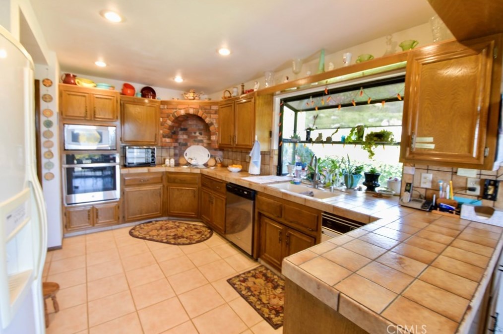 27735 Pachea Trl, Hemet CA  92544-8161 exterior