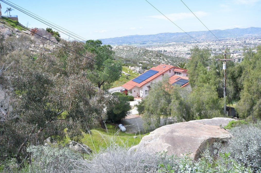 27735 Pachea Trl, Hemet CA  92544-8161 exterior