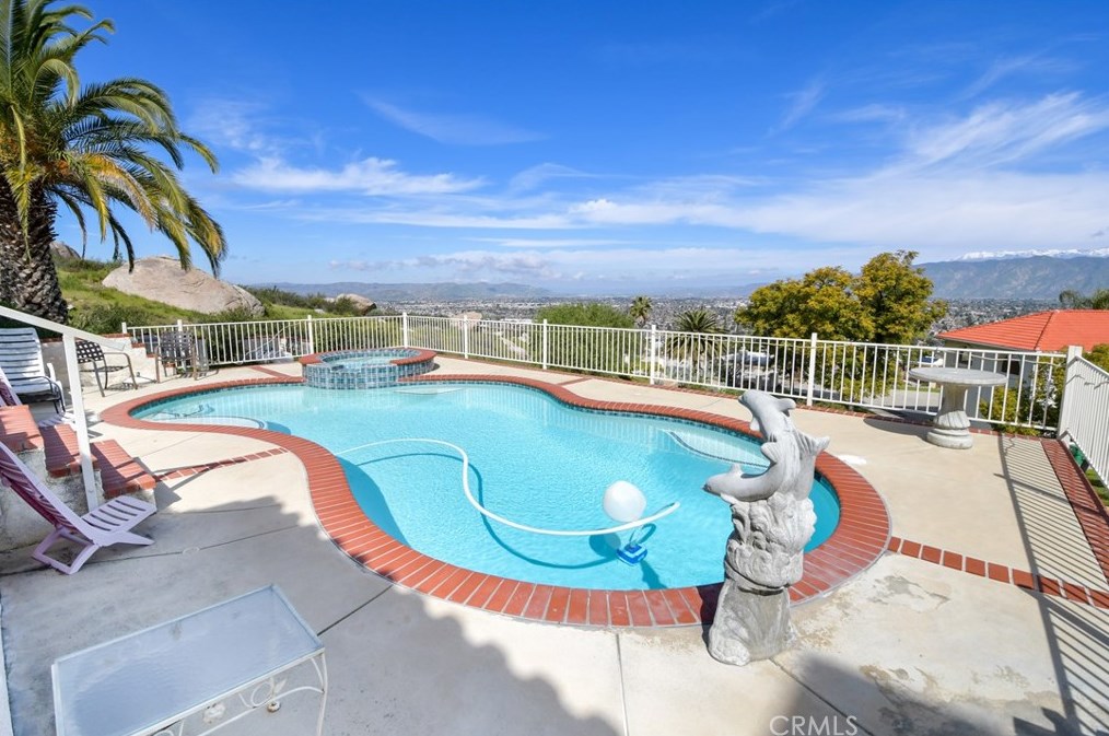 27735 Pachea Trl, Hemet CA  92544-8161 exterior