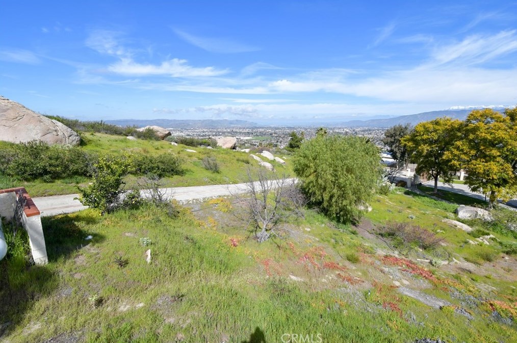 27735 Pachea Trl, Hemet CA  92544-8161 exterior