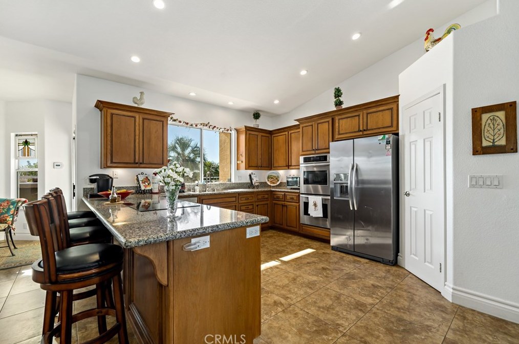 1141 Lorenzo Dr, Fallbrook CA  92028-4563 exterior