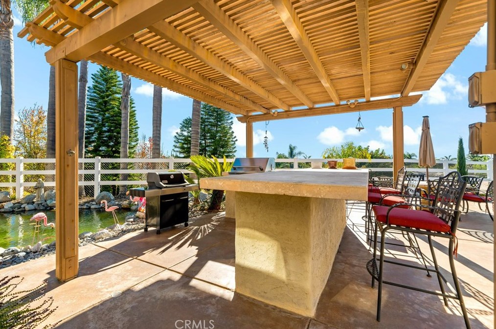 1141 Lorenzo Dr, Fallbrook CA  92028-4563 exterior