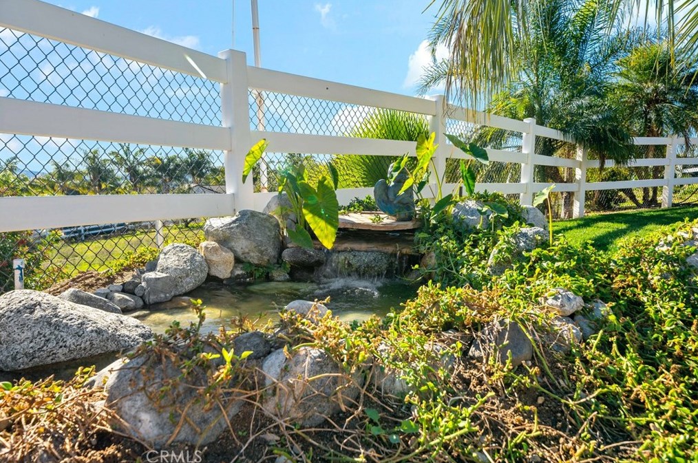 1141 Lorenzo Dr, Fallbrook CA  92028-4563 exterior