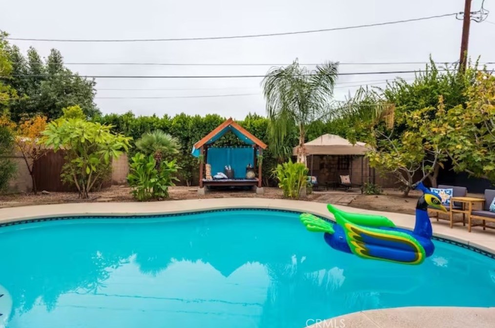 31475 Avenida Alvera, Cathedral City CA  92234-3026 exterior