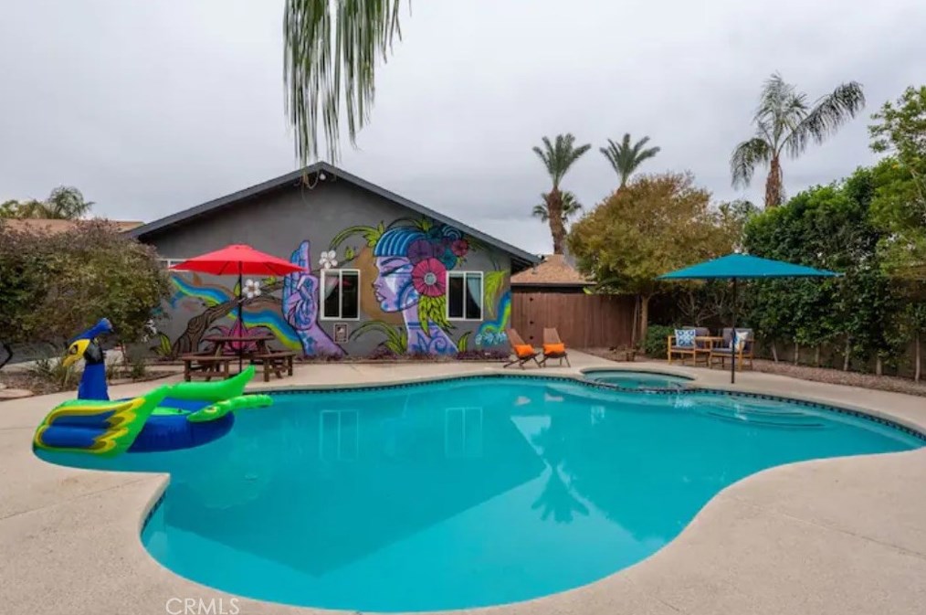 31475 Avenida Alvera, Cathedral City CA  92234-3026 exterior