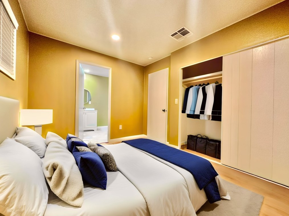 608 De Soto Dr, Hemet CA  92543-2649 exterior