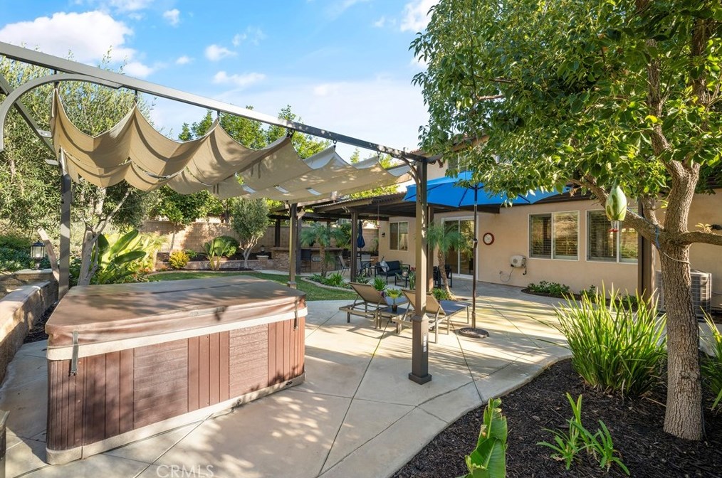 26536 Mahonia Way, Murrieta CA  92562-4485 exterior