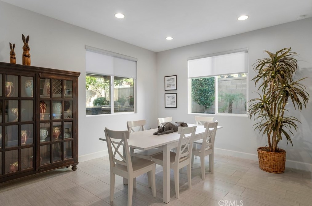 26536 Mahonia Way, Murrieta CA  92562-4485 exterior