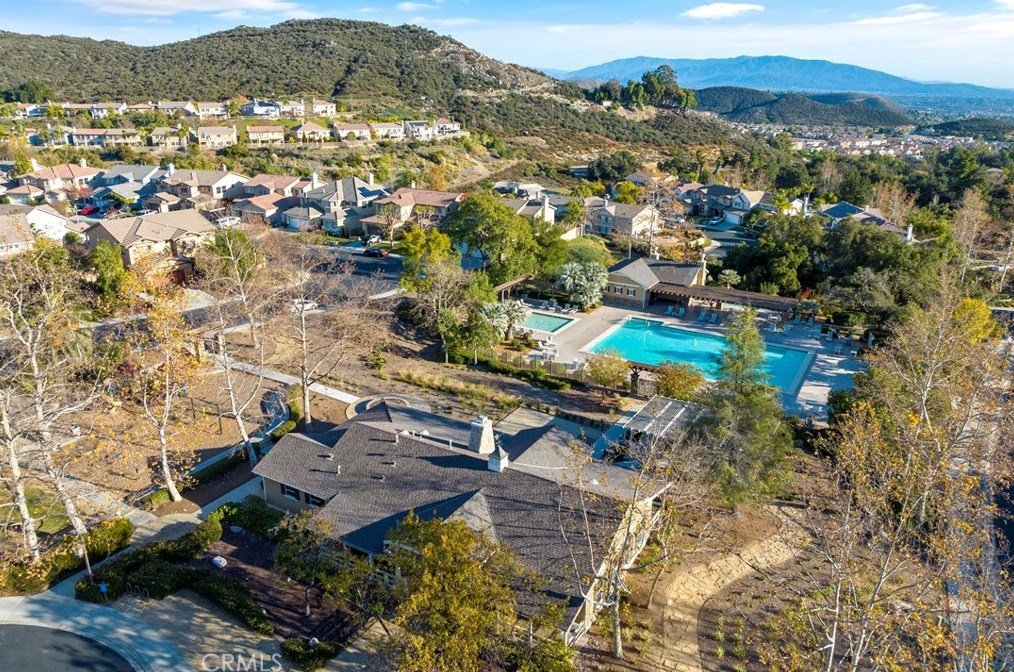 26536 Mahonia Way, Murrieta CA  92562-4485 exterior