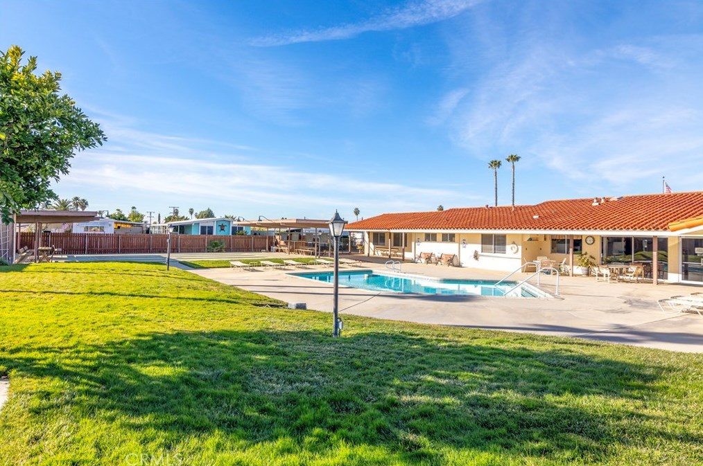 43531 Acacia Ave, Hemet CA  92544-7212 exterior