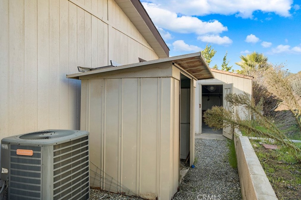 28860 Via Princesa, Murrieta CA  92563-5716 exterior