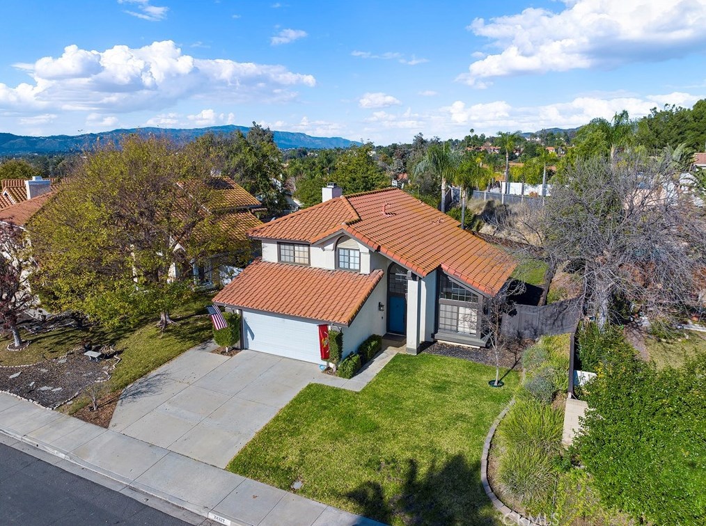 24322 Saradella Ct, Murrieta CA  92562-4062 exterior