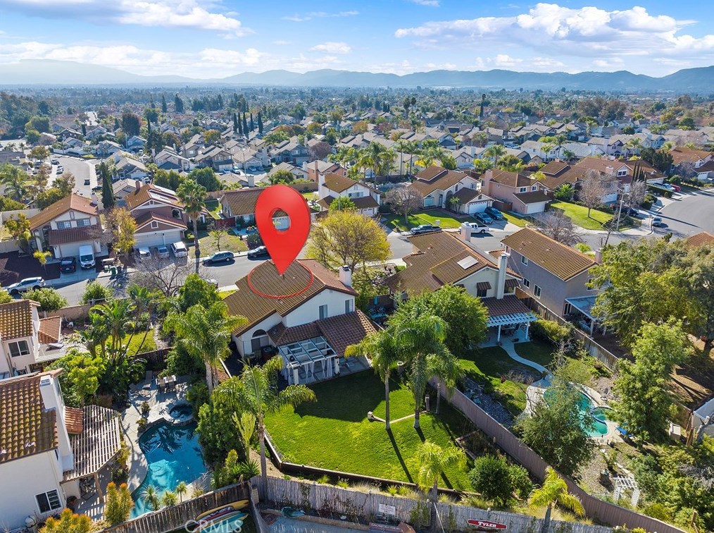 24322 Saradella Ct, Murrieta CA  92562-4062 exterior