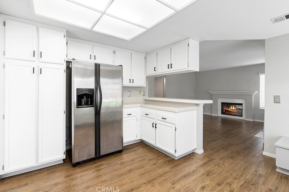 24322 Saradella Ct, Murrieta CA  92562-4062 exterior