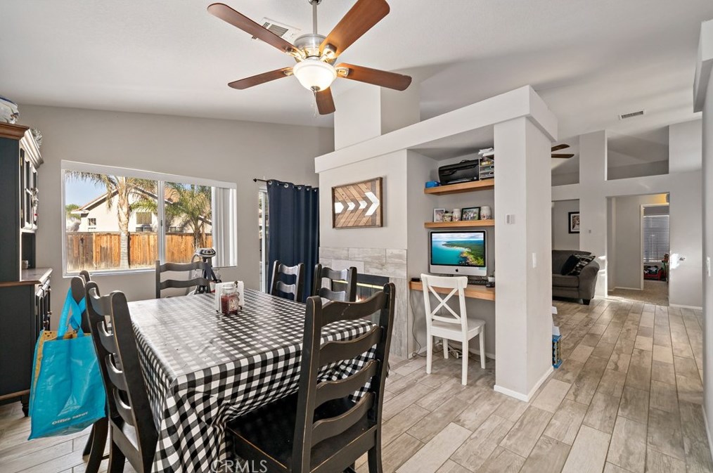 32555 Buckhorn Rd, Wildomar CA  92595-8255 exterior