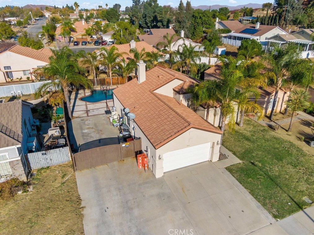32555 Buckhorn Rd, Wildomar CA  92595-8255 exterior