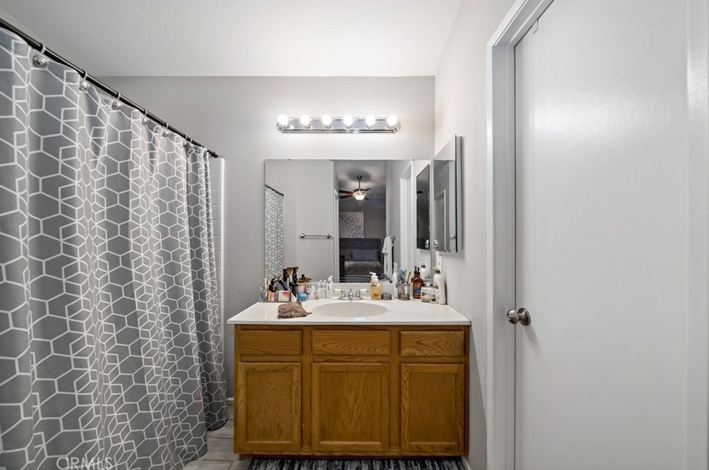 32555 Buckhorn Rd, Wildomar CA  92595-8255 exterior