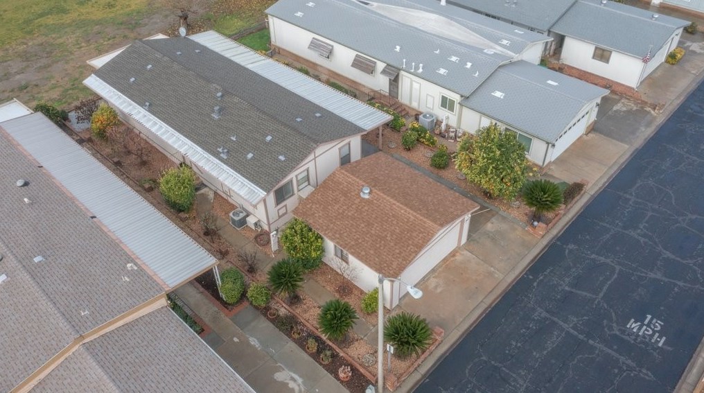 1369 Lodgepole Dr, Hemet CA  92545-7874 exterior