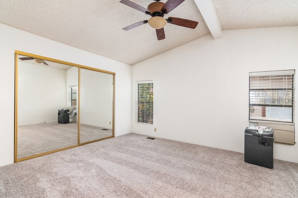 1369 Lodgepole Dr, Hemet CA  92545-7874 exterior