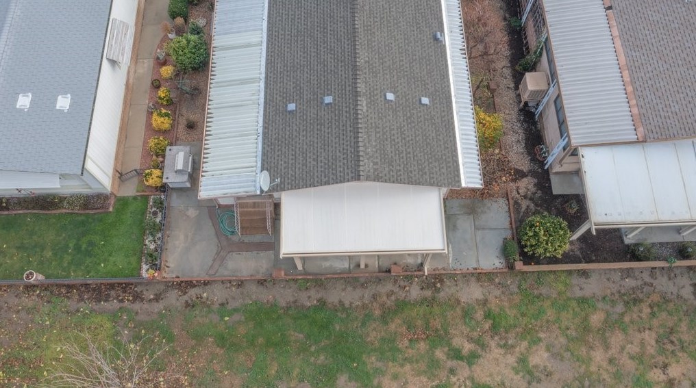 1369 Lodgepole Dr, Hemet CA  92545-7874 exterior