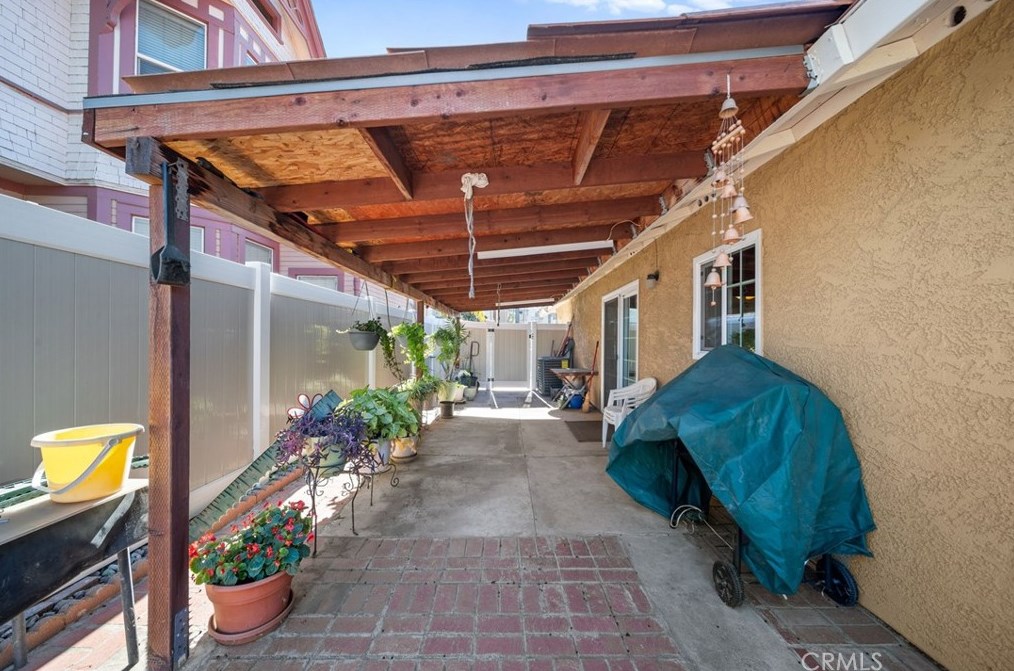 1831 10th St, Riverside CA  92507-5308 exterior