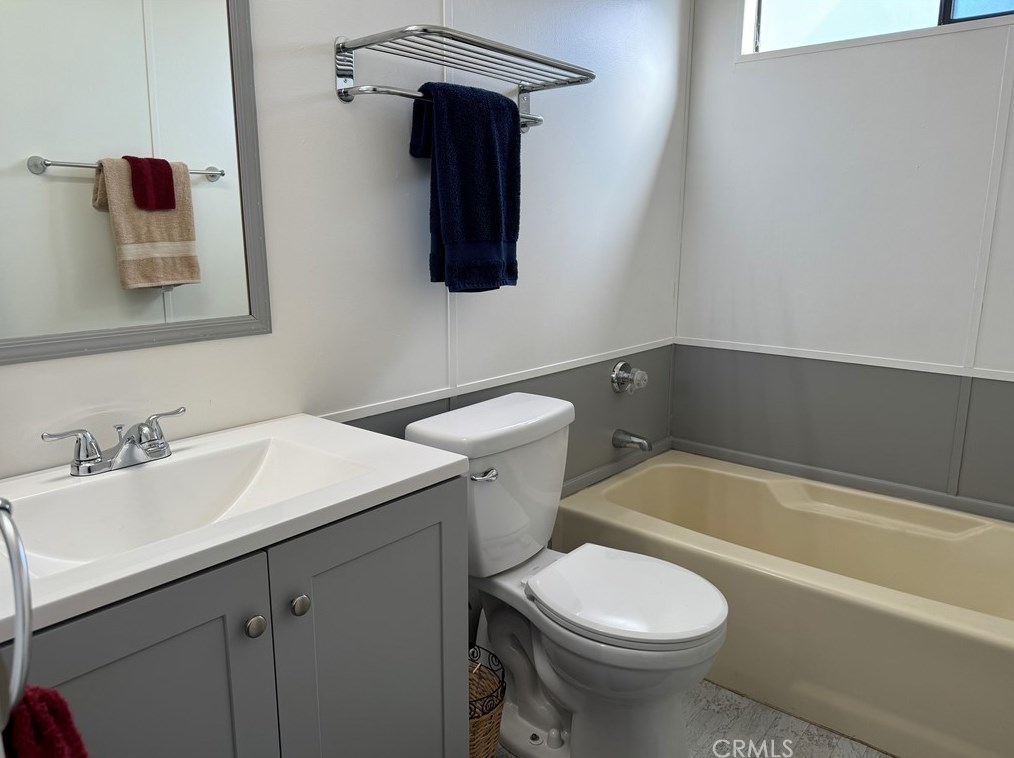 53687 Cave Rock Rd, Anza CA  exterior