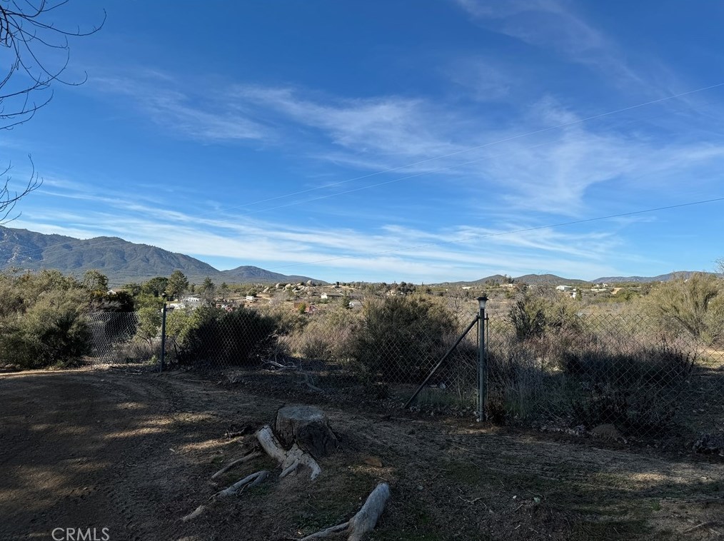 53687 Cave Rock Rd, Anza CA  exterior