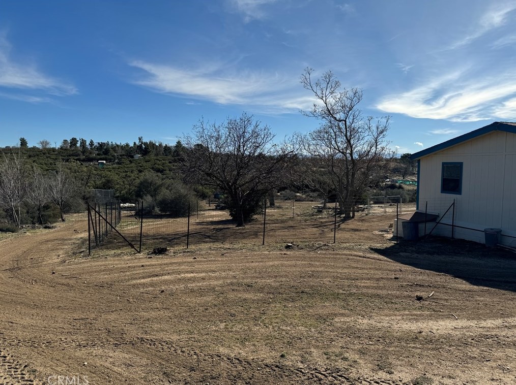 53687 Cave Rock Rd, Anza CA  exterior