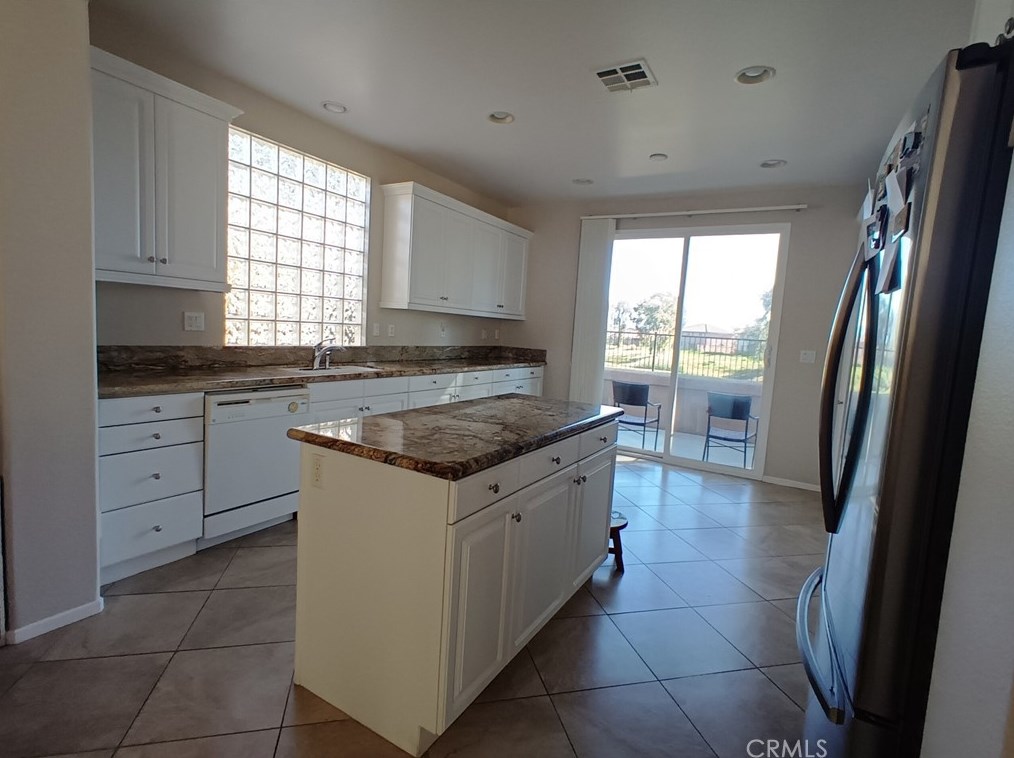 258 Cog Hill Ln, Hemet CA  92545-3436 exterior