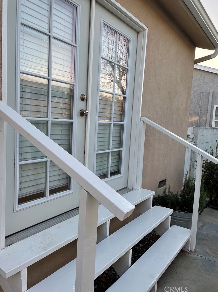 4625 Gardena Dr, Riverside CA  92506-2015 exterior