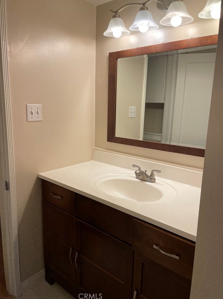 4625 Gardena Dr, Riverside CA  92506-2015 exterior