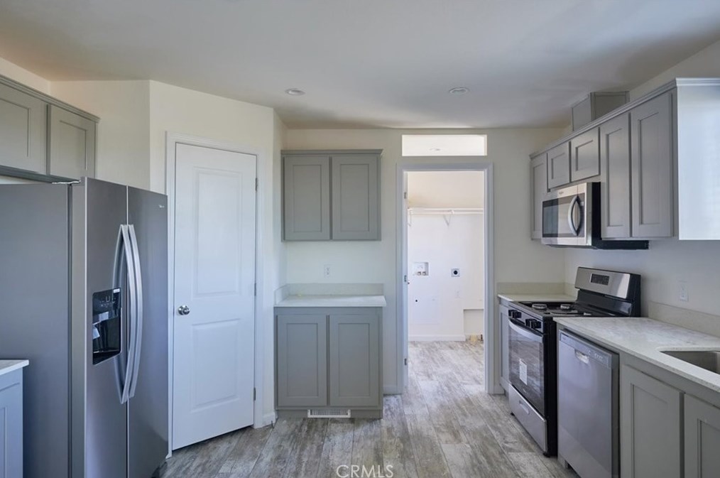 10372 Beekley Rd, Phelan CA  92371-9832 exterior