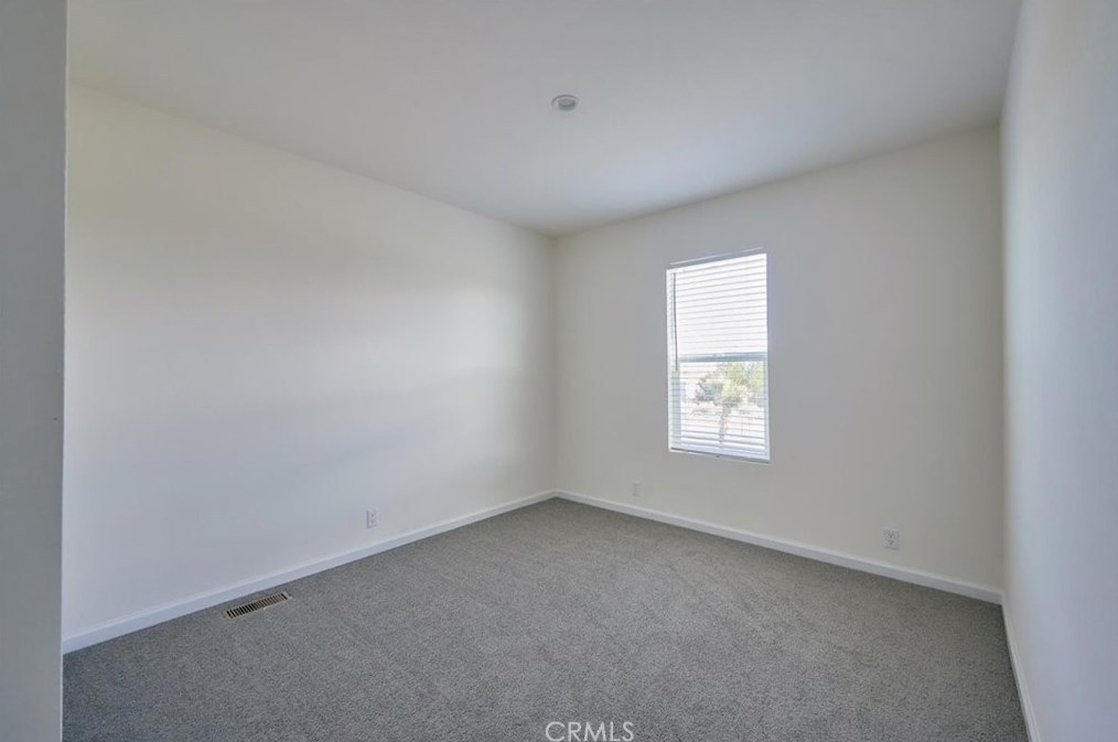 10372 Beekley Rd, Phelan CA  92371-9832 exterior