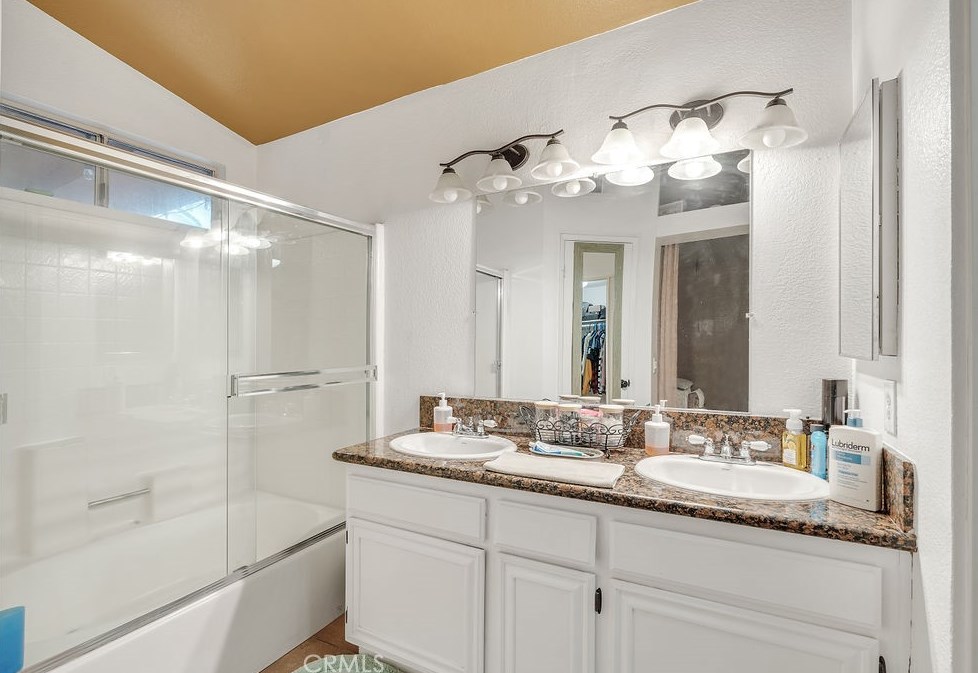15022 Navel Way, Lake Elsinore CA  92530-7205 exterior