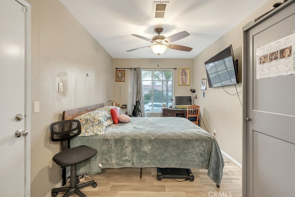 15022 Navel Way, Lake Elsinore CA  92530-7205 exterior