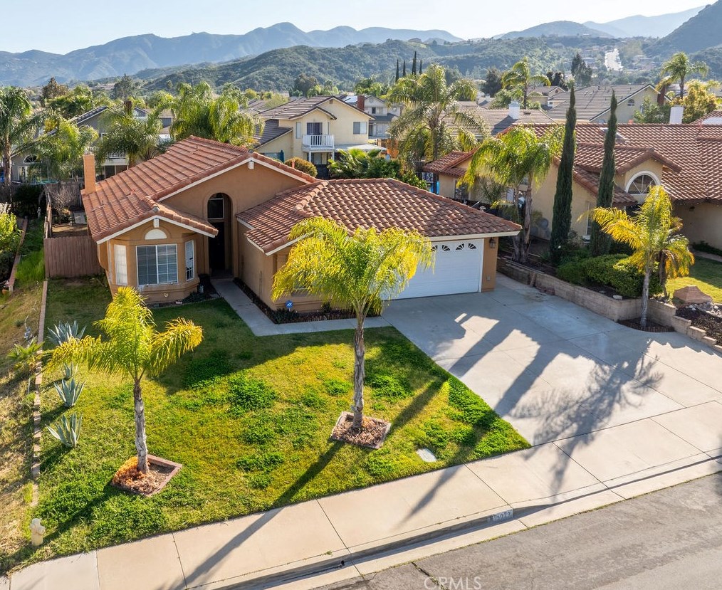 15022 Navel Way, Lake Elsinore CA  92530-7205 exterior