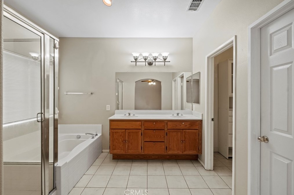 1449 Morgan Hill Rd, Hemet CA  92545-9265 exterior