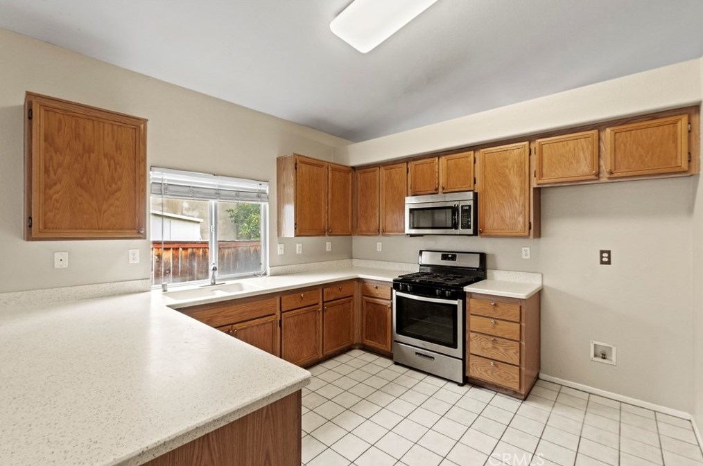 1449 Morgan Hill Rd, Hemet CA  92545-9265 exterior