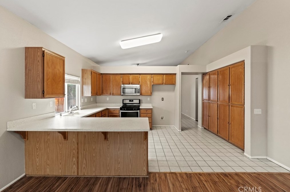 1449 Morgan Hill Rd, Hemet CA  92545-9265 exterior