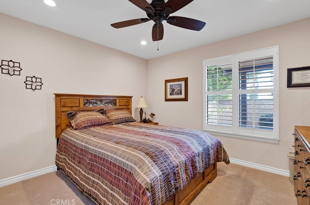 2988 Hyde Park Cir, Riverside CA  92506-4544 exterior