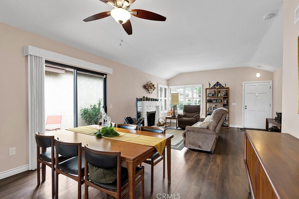 2988 Hyde Park Cir, Riverside CA  92506-4544 exterior