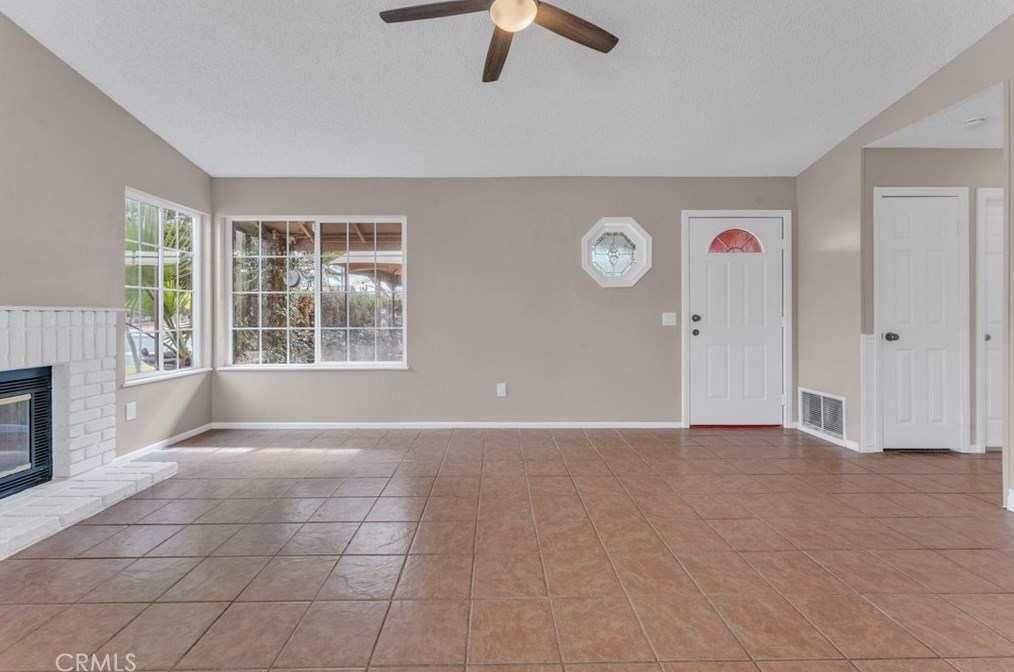 22800 Kinross Ln, Moreno Valley CA  92557-6986 exterior