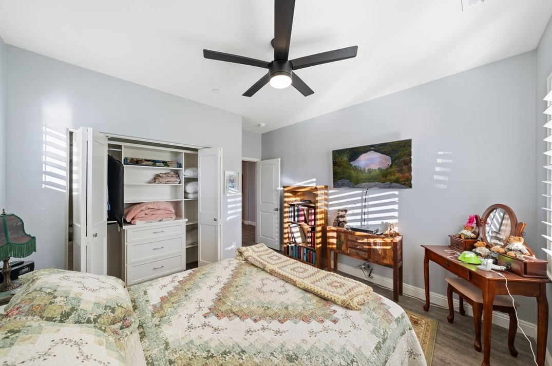 35554 Laurel Tree Ct, Winchester CA  92596-8476 exterior