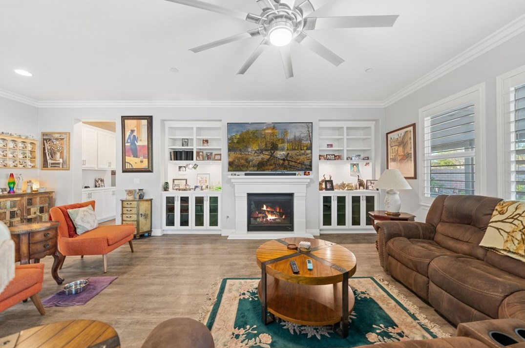 35554 Laurel Tree Ct, Winchester CA  92596-8476 exterior