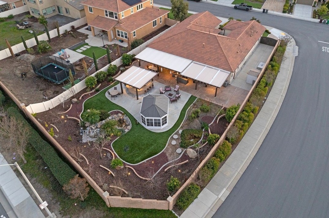 35554 Laurel Tree Ct, Winchester CA  92596-8476 exterior