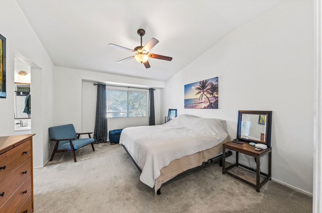 30060 Manzanita Ct, Temecula CA  92591-5546 exterior