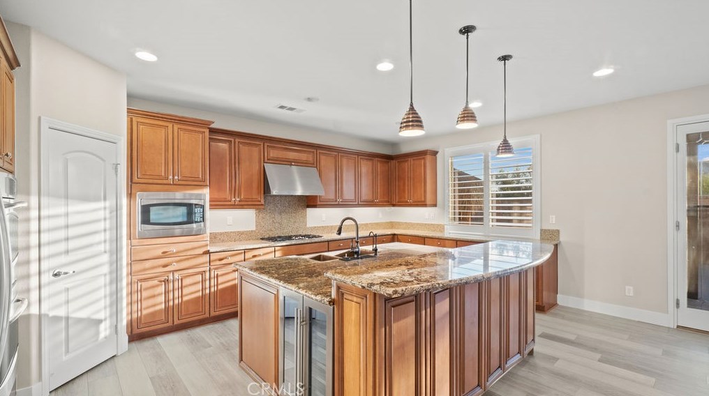 35781 Jack Rabbit Ln, Murrieta CA  92563-7931 exterior