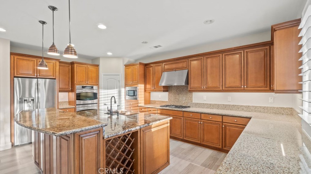 35781 Jack Rabbit Ln, Murrieta CA  92563-7931 exterior