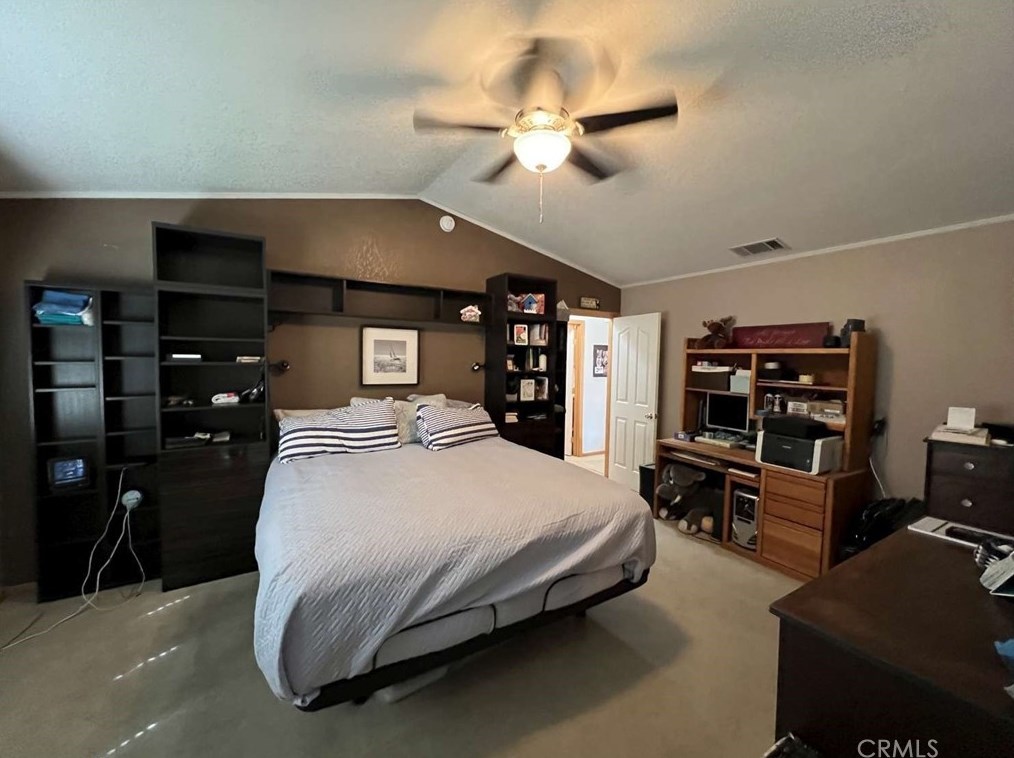 672 Deardorff Dr, Hemet CA  92544-3192 exterior